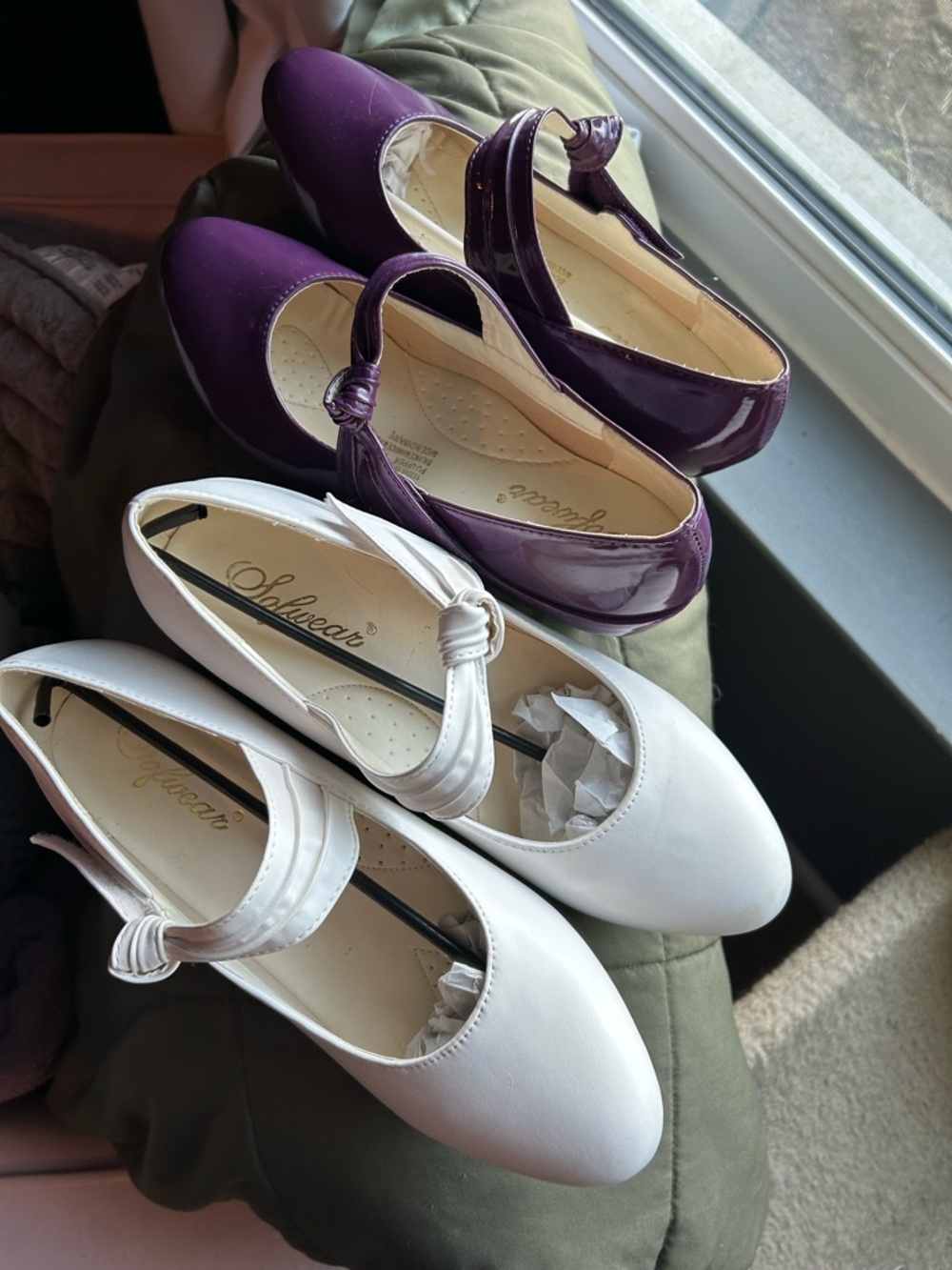 Ladies Knot-Strap Flats in Purple and White by SOFWEAR.